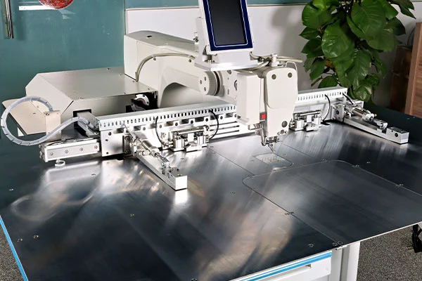 Industrial Sewing Machine